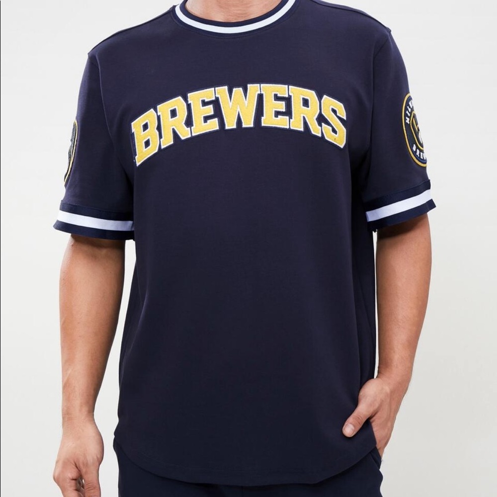 Milwaukee Brewers Pro Standard Men’s Jersey Shirt